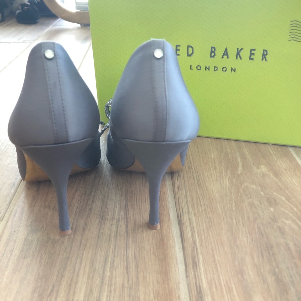 Ted Baker BEAUTIFUL Cinderella Shoes size 7 US - Picture 3 of 6
